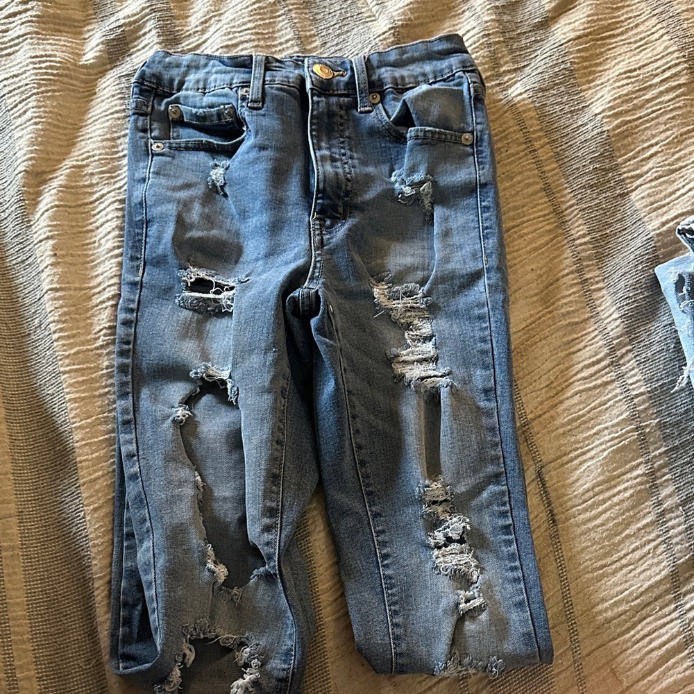 Aeropostale Distressed Blue Women's Jeans
